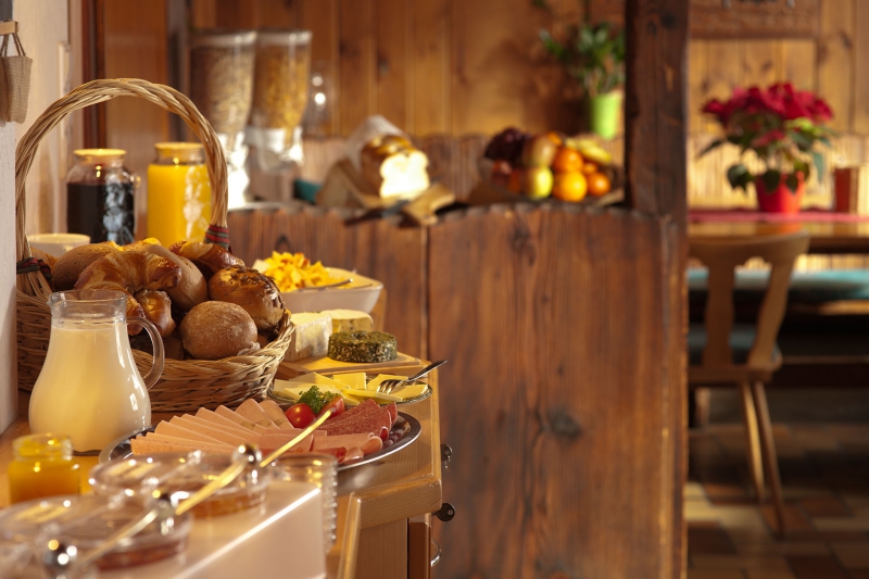 restaurant-ROQUEBRUNE SUR ARGENS-min_breakfast-801827